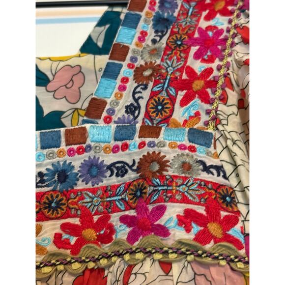 EUC Johnny Was Colorful Embroidered Blouse - Picture 4 of 6